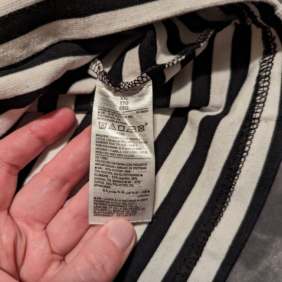 Black and white striped Old Navy Dress - Picture 3 of 6